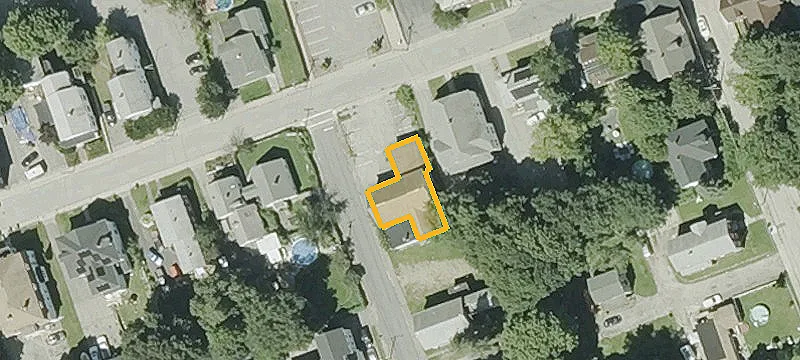 14 Negus St