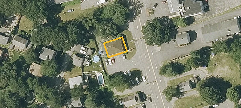 324 Main St