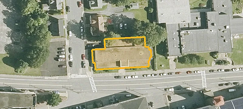 100 Main St