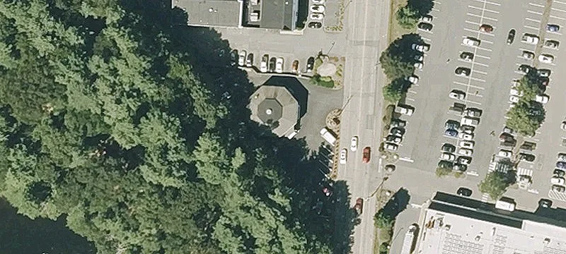 32 Pond St