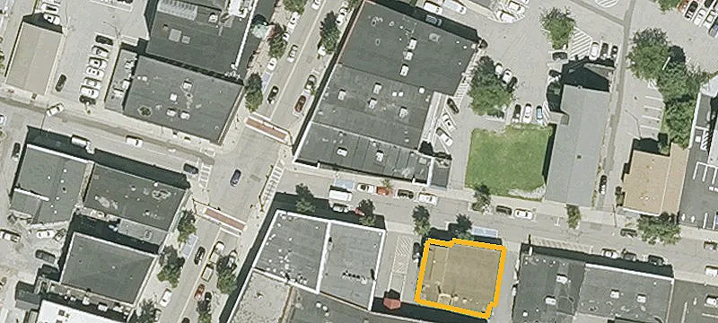 200 Main St