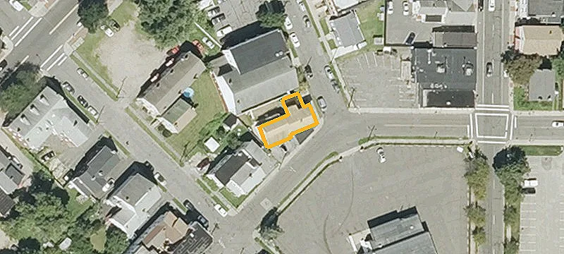62 Perkins St