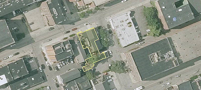 31 Elliott St
