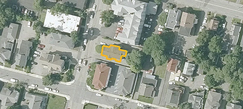 104 Adams St