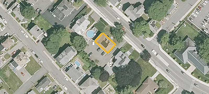 104 Lowell St