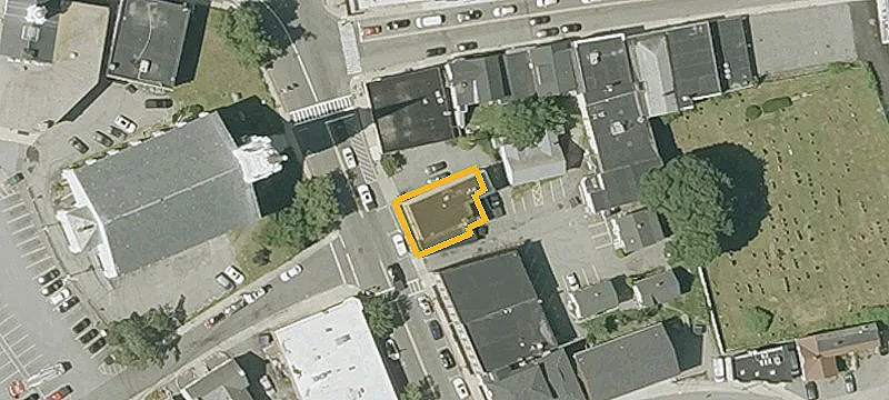 327 Main St