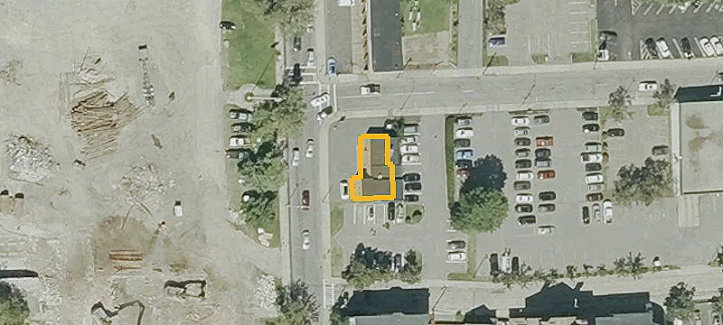 136 Warren Ave