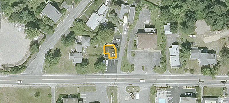 196 Main St
