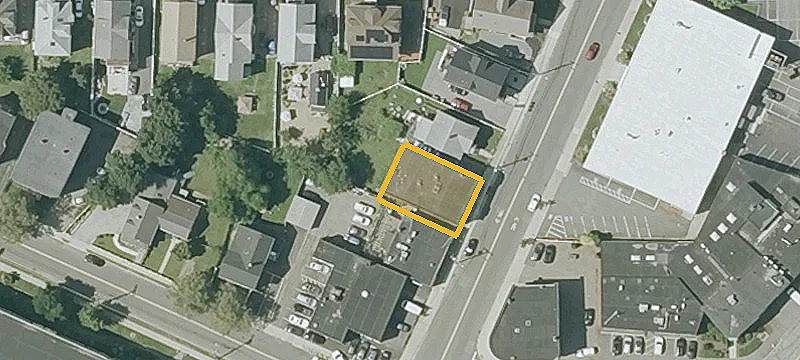 76 School St