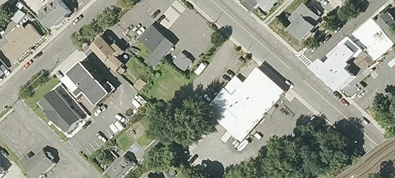 882 Main St