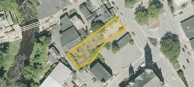 866 Main St
