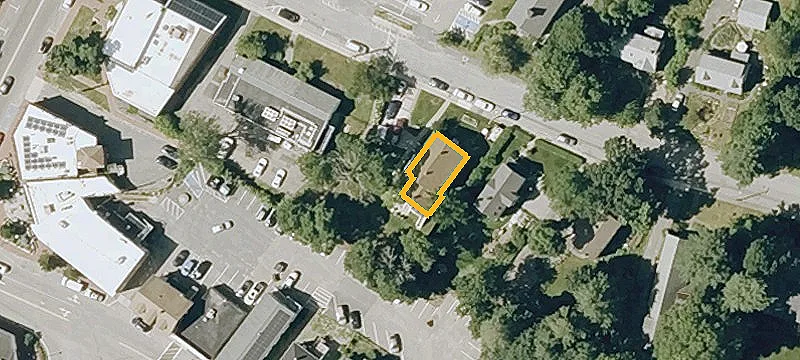 13 High St