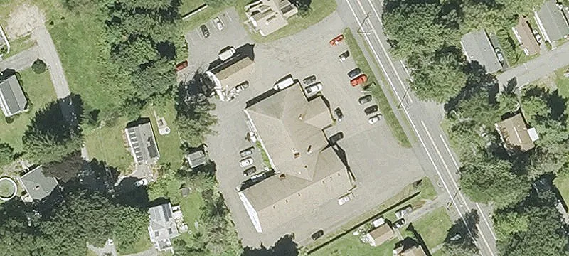 52 Maple Ave