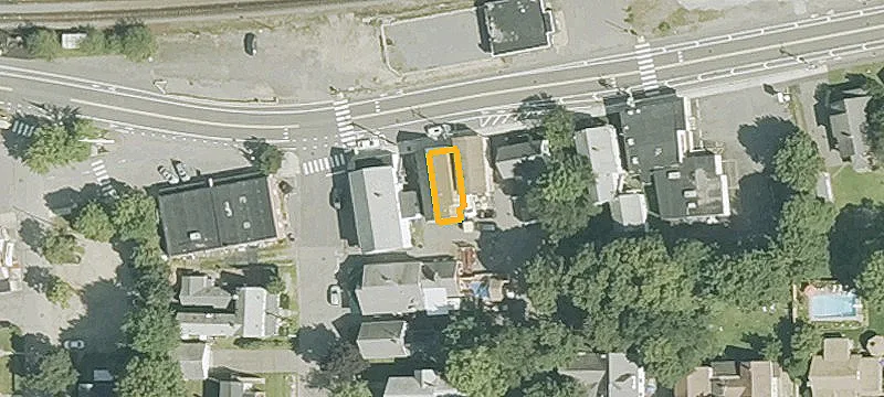 13 Frnt St