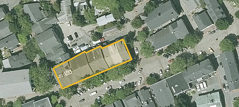 35 Main St
