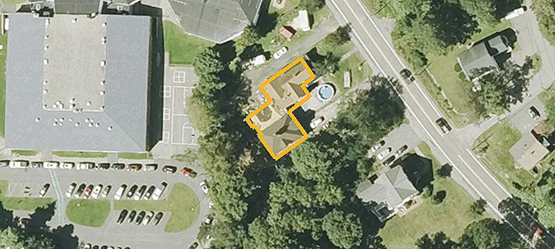 7 Maple St