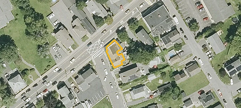 95 Main St