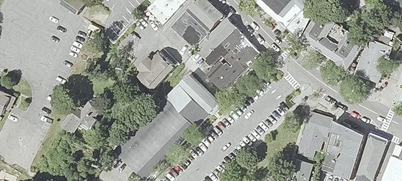 11 Town Hall Sq