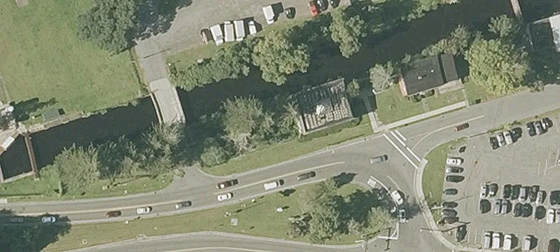 34 Frnt St