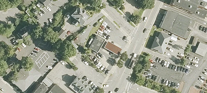 24 Main St
