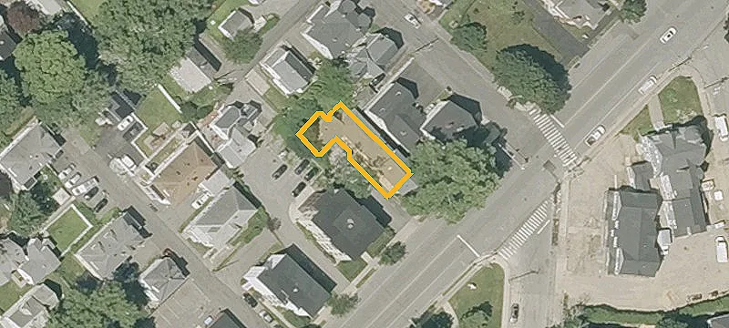 114 Kenoza Ave