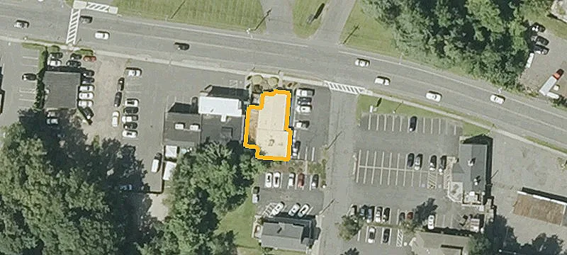 572 Main St