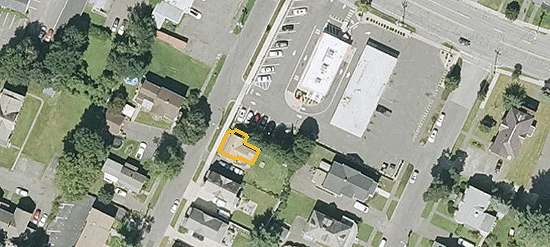 4 Taylor Ave