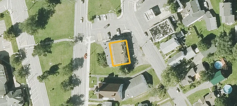 10 Moulton St