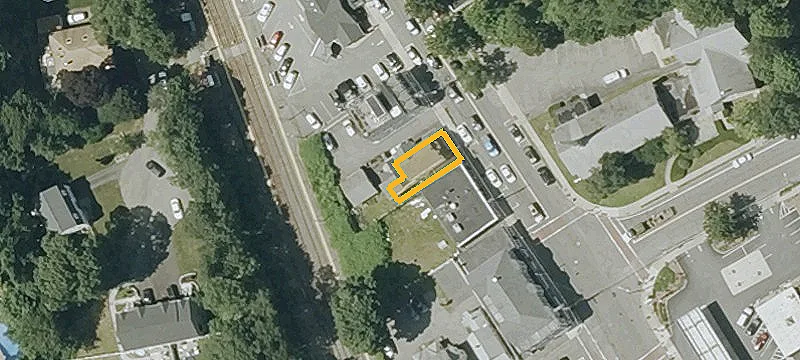 923 Main St