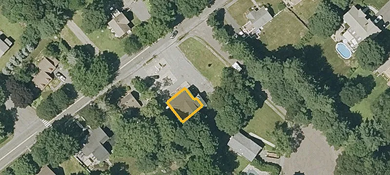 793 Main St