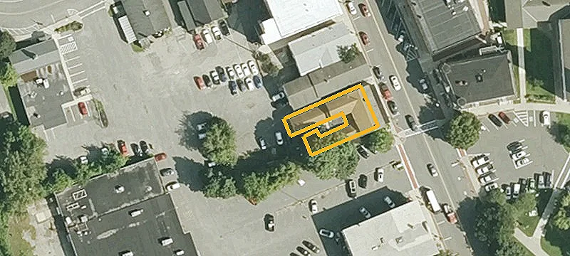 33 Main St