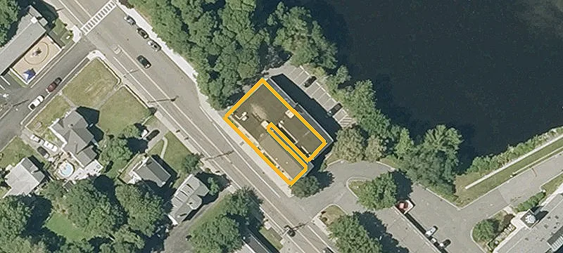 70 Milton St