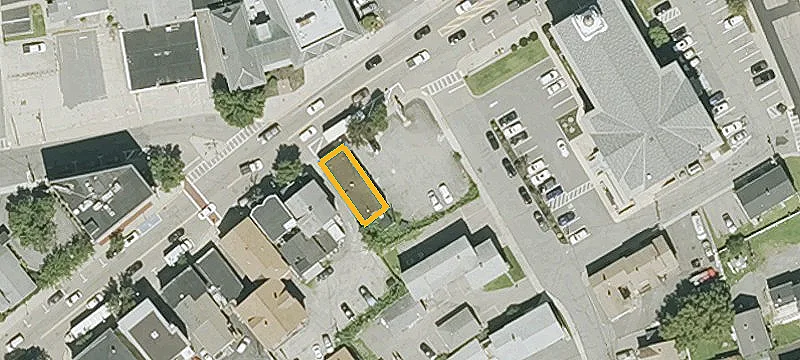 68 Main St