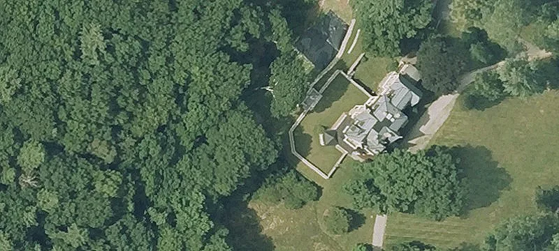 37 Pond Rd