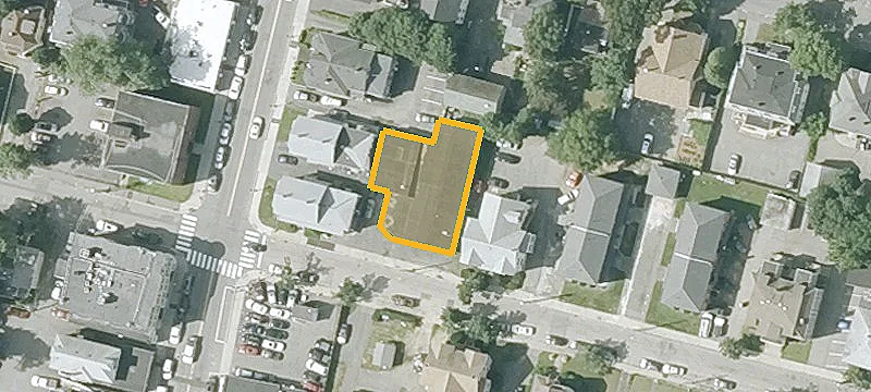 116 Robbins St