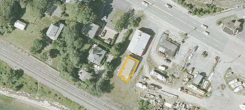 3245 Cranberry Hwy