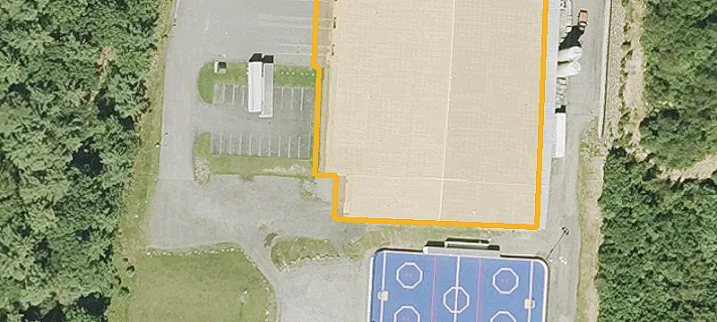 37 Commercial Dr