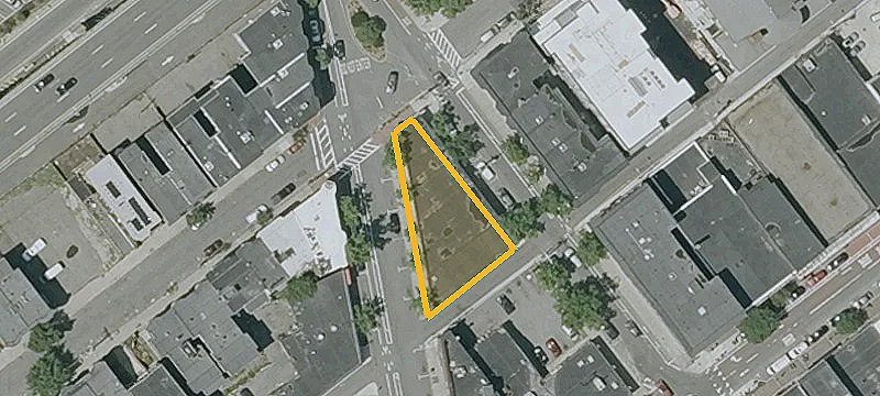 17 Everett Ave