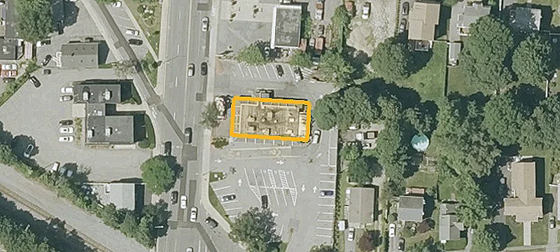 413 Main St
