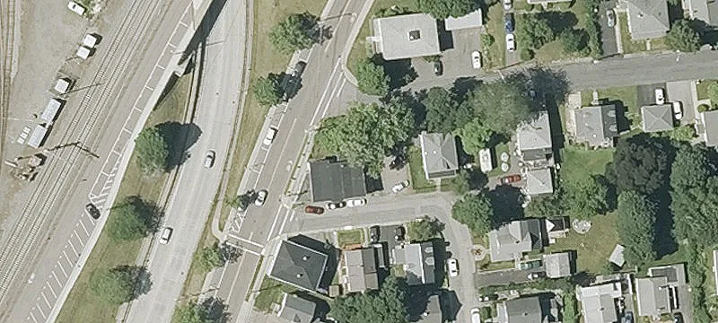 457 Main St