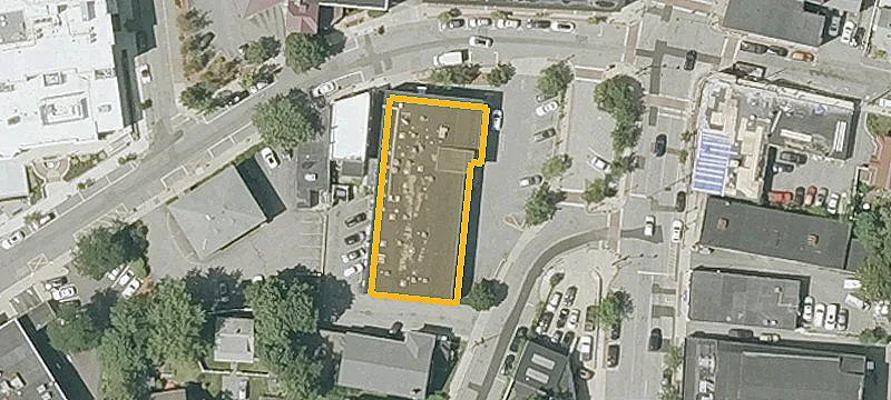 580 Main St