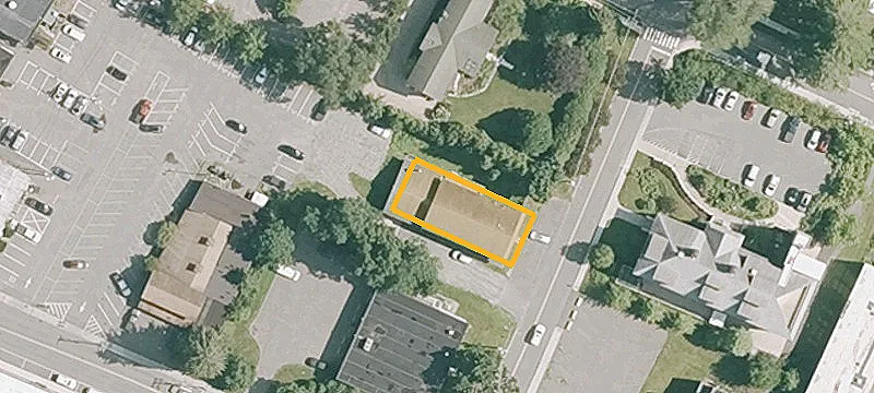 11 School St