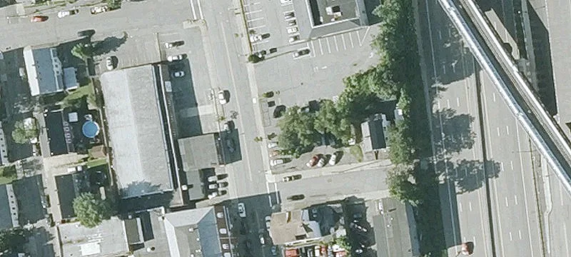 1742 Purchase St