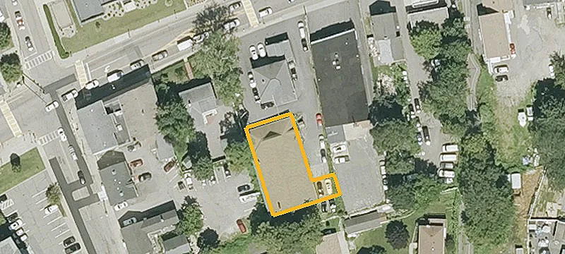 36 Main St