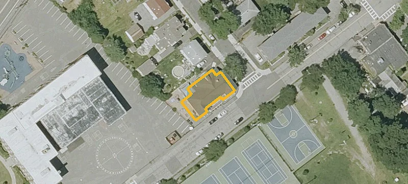 93 Holbrook Rd
