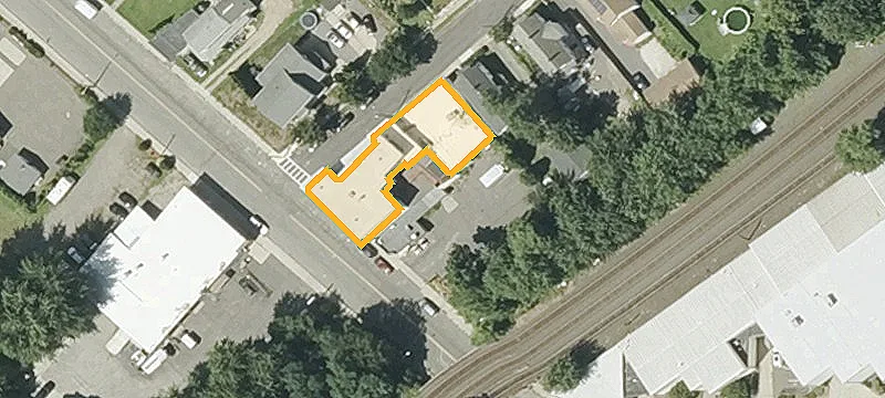 903 Main St
