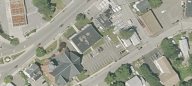 25 Kenoza Ave