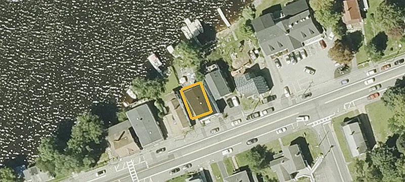 300 Main St