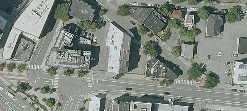 875 Main St