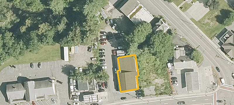 44 Main St